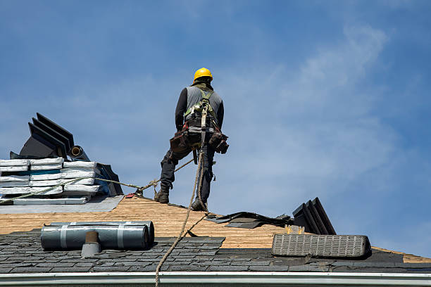 Professional Gutter Installation technician working in Pipersville, PA